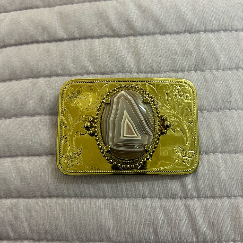Belt buckle
